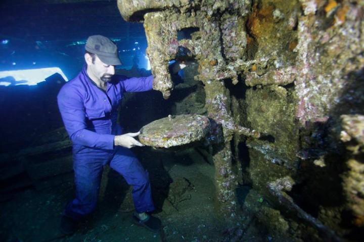 Opération de maintenance sous-marine